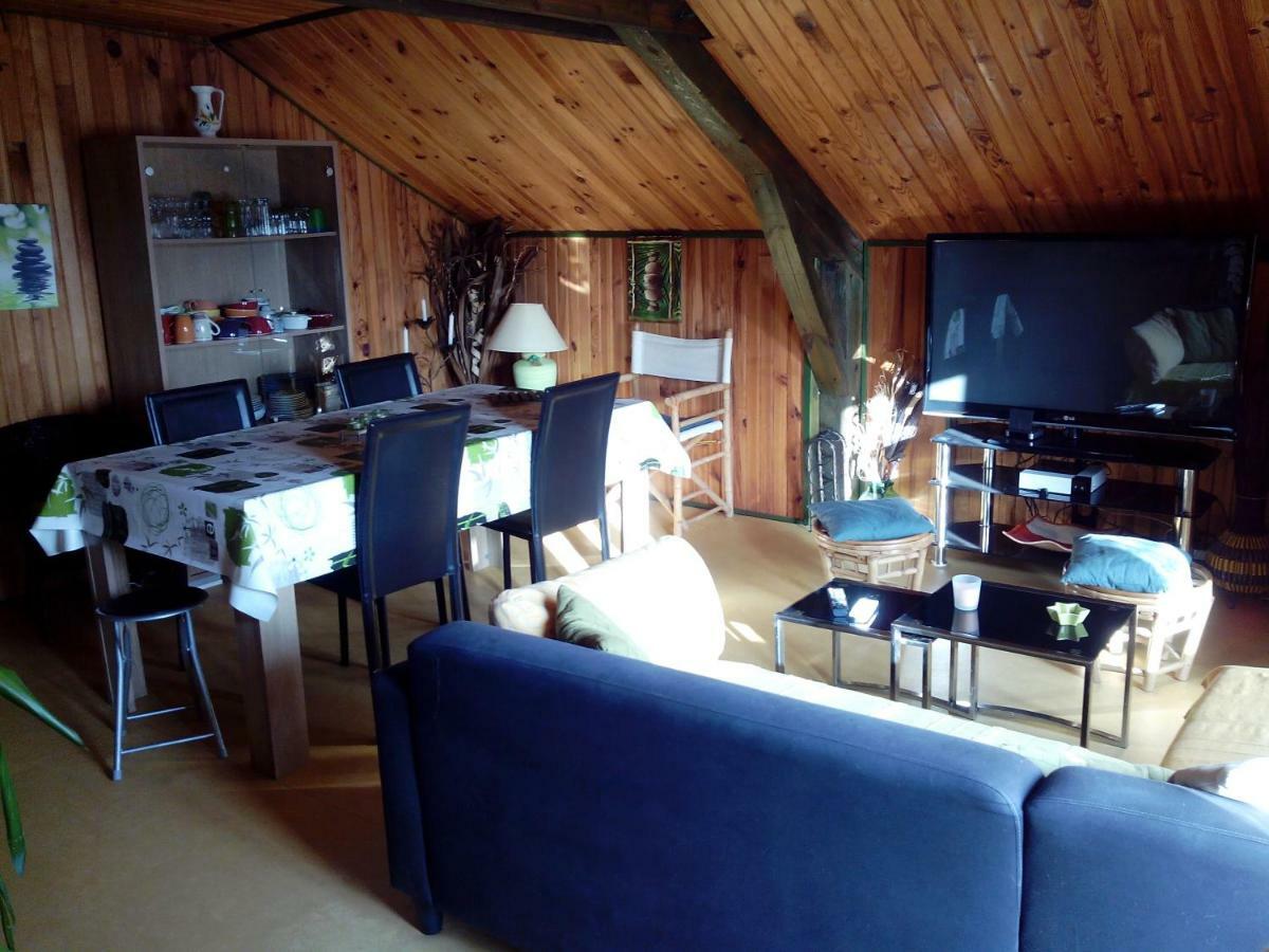 1er étage Dans Maison Individuelle Appartement Tanavelle